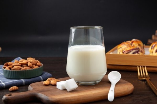 中金汇融 再这么喝豆浆，血糖迟早失控，医生：常喝3饮品，是在自毁健康